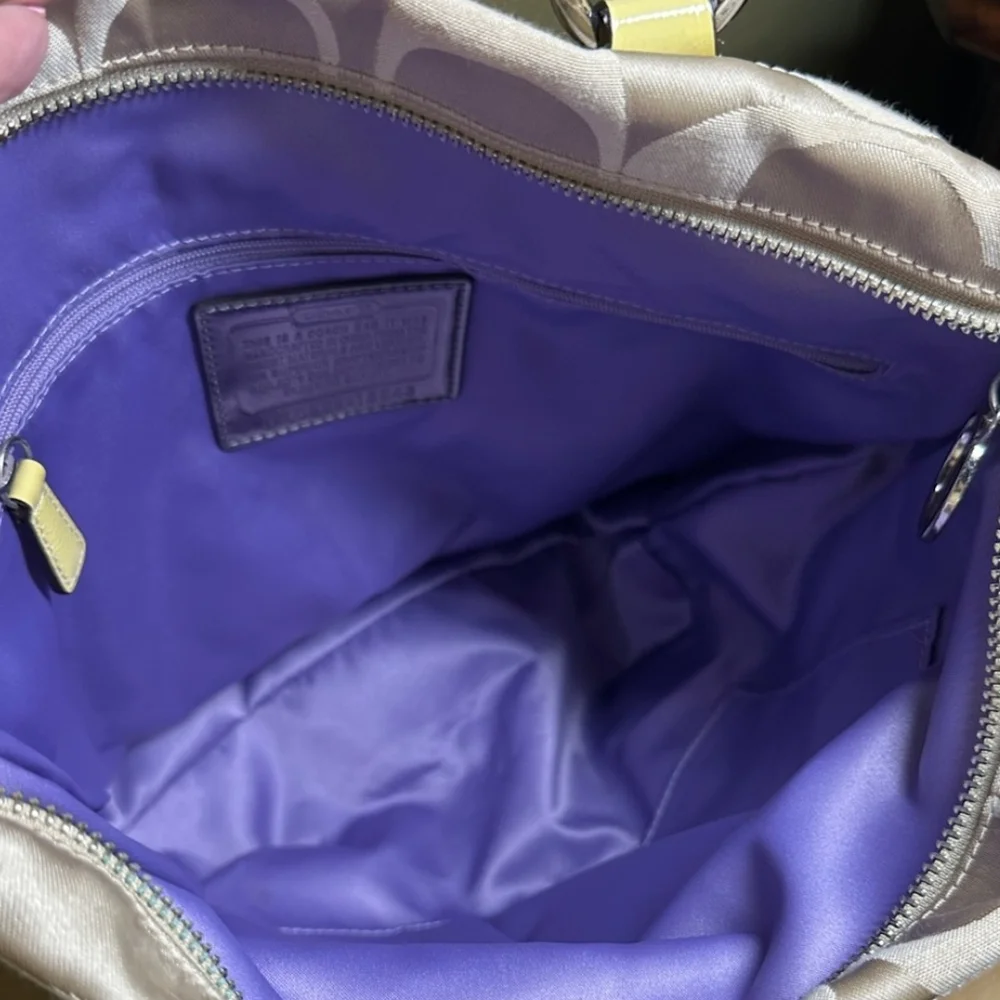 Coach Poppy Signature Beige & Yellow Shoulder Bag Super Cute 😍 - Picture 5 of 8